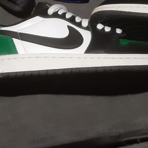 Nike Other - Nike Black, White, and Green Men's Sneakers